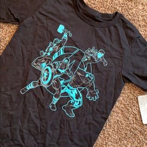 Boys  Disney avengers shirt.